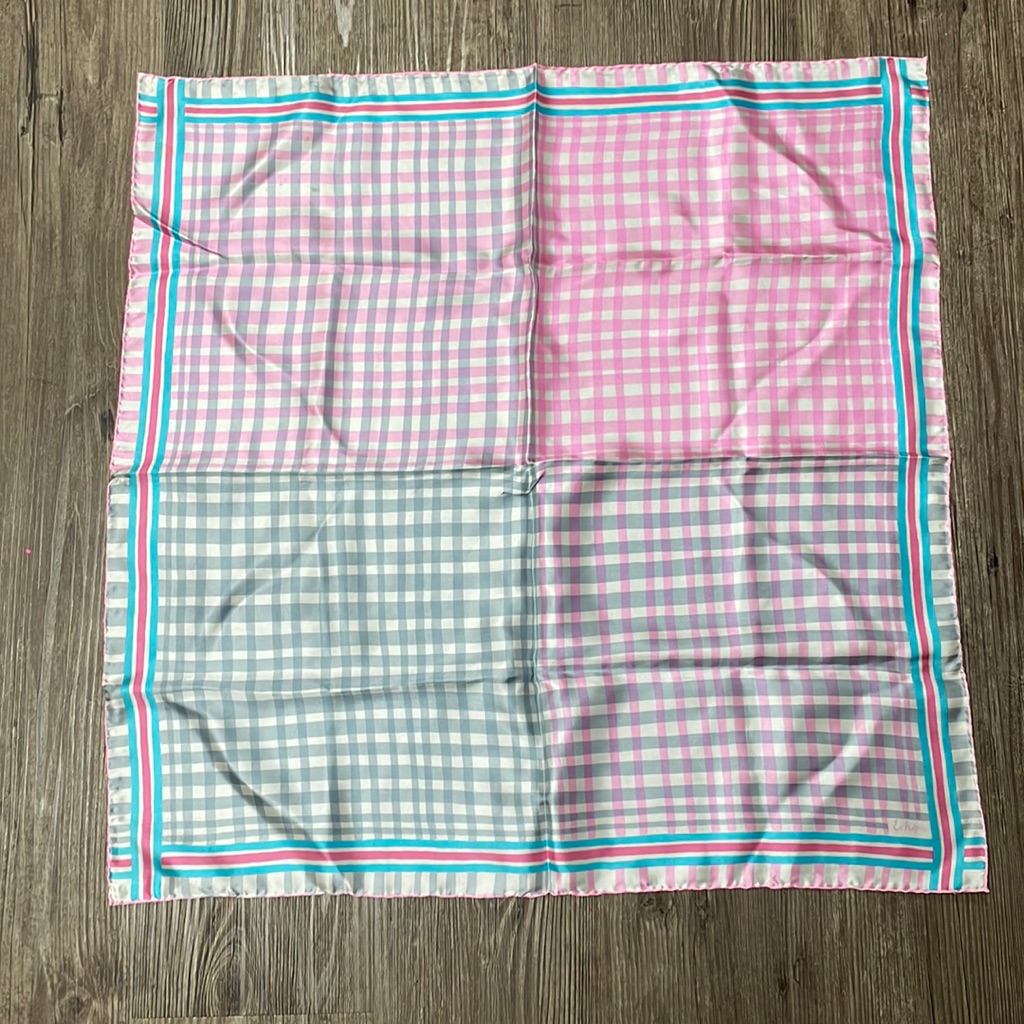 Beautiful Vintage Echo 100 Silk Scarf